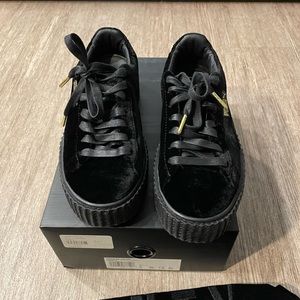 LIKE NEW ! Fenty Puma sneakers